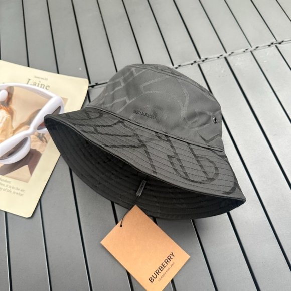 Burberry bucket hat main image 4